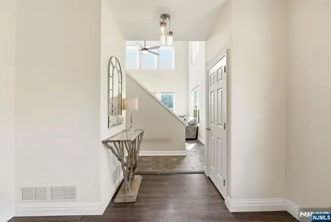 15 Aspen Court Hardyston NJ 07419