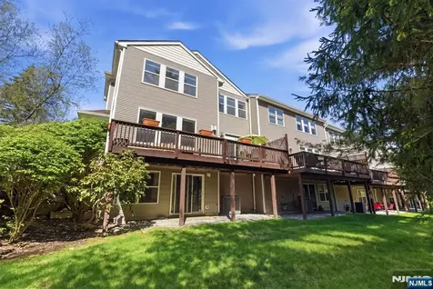 15 Aspen Court Hardyston NJ 07419