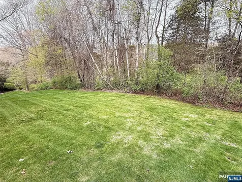 15 Aspen Court Hardyston NJ 07419