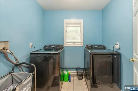 95 Highwood Avenue Englewood NJ 07631