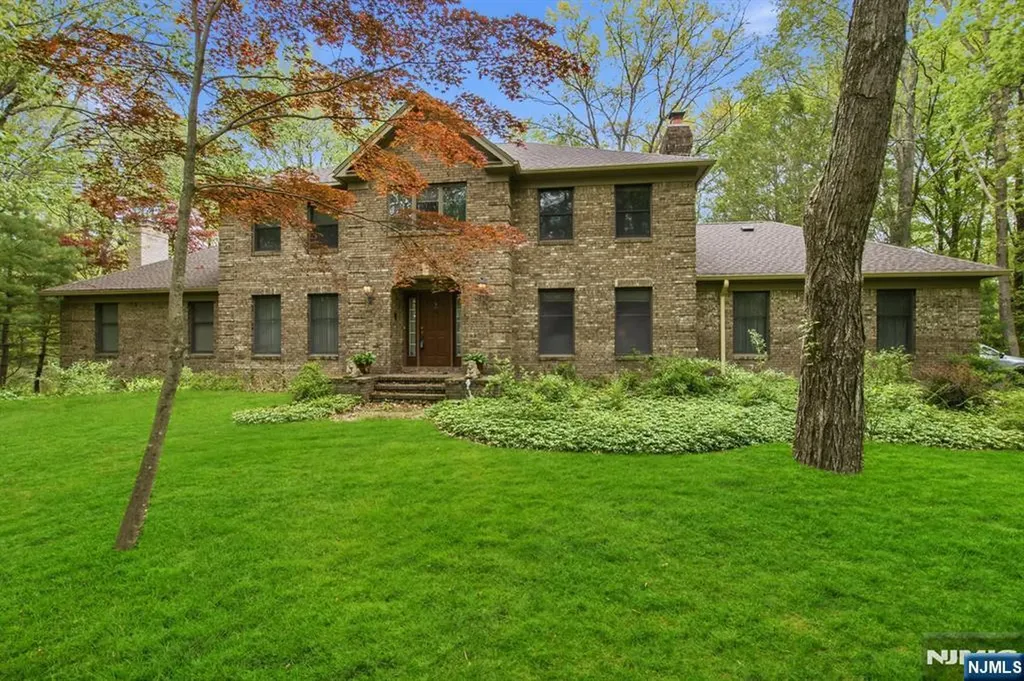 43 Maple Road West Milford NJ 07480