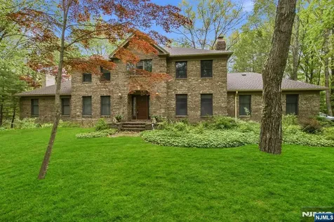 43 Maple Road West Milford NJ 07480