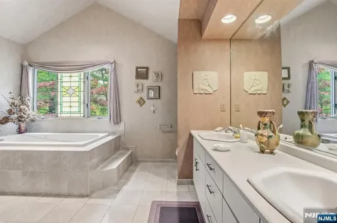 43 Maple Road West Milford NJ 07480