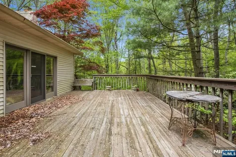 43 Maple Road West Milford NJ 07480
