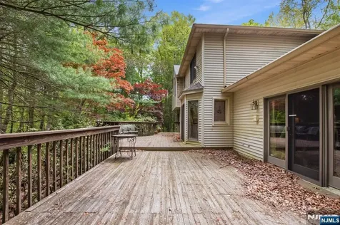 43 Maple Road West Milford NJ 07480