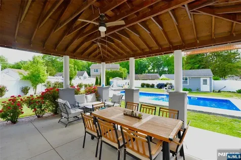 59 Hahn Avenue Rochelle Park NJ 07662