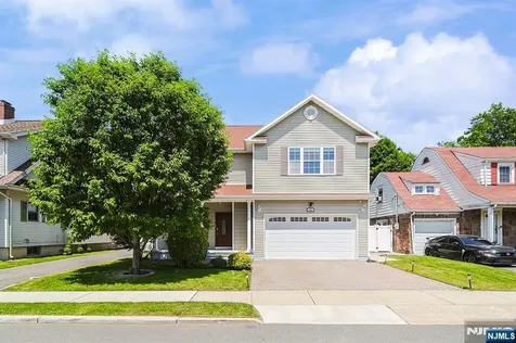 17 E Fairmount Avenue Maywood NJ 07607