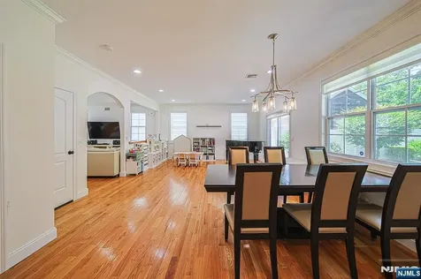 17 E Fairmount Avenue Maywood NJ 07607