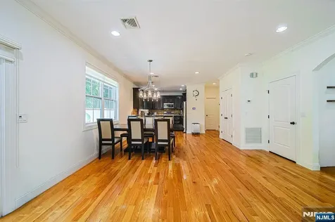 17 E Fairmount Avenue Maywood NJ 07607