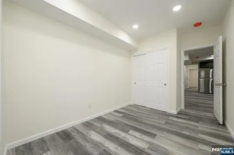 287 Orange Street Newark NJ 07103
