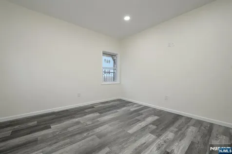 287 Orange Street Newark NJ 07103