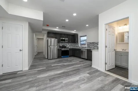 287 Orange Street Newark NJ 07103