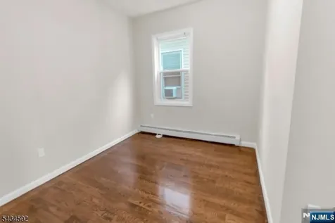 87 19th Street East Orange NJ 07017