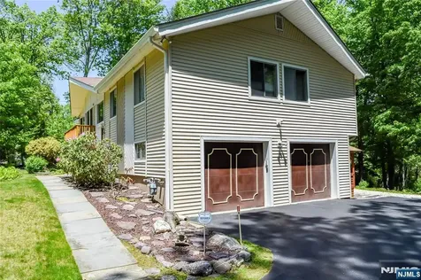 98 Gould Road West Milford NJ 07435