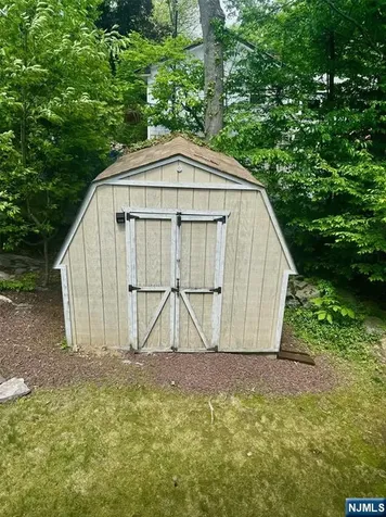 98 Gould Road West Milford NJ 07435