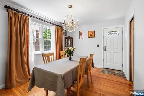 1095 Harvard Place Fort Lee NJ 07024