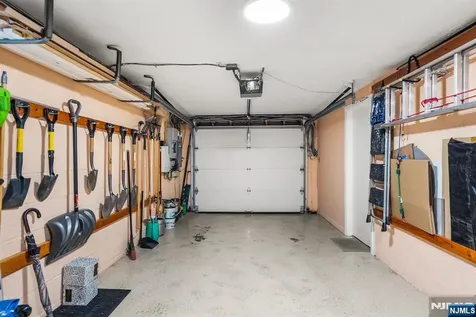 1095 Harvard Place Fort Lee NJ 07024