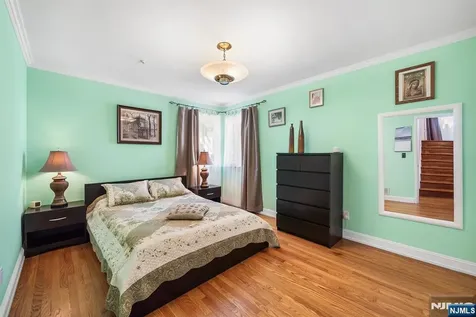1095 Harvard Place Fort Lee NJ 07024