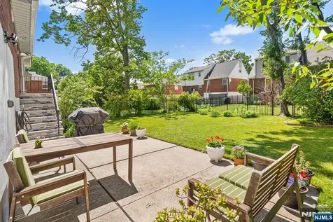 1095 Harvard Place Fort Lee NJ 07024