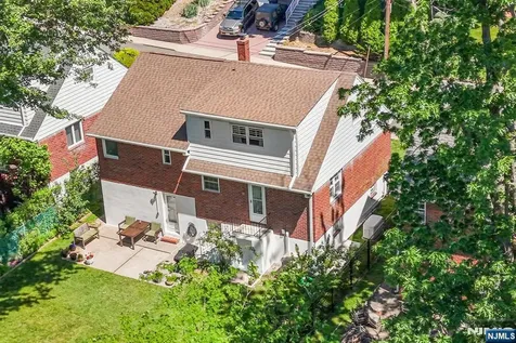 1095 Harvard Place Fort Lee NJ 07024