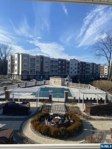 3 Soldier Hill Road Paramus NJ 07652