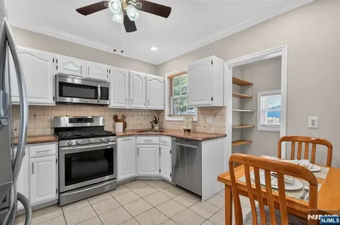 119 Kingston Avenue Hawthorne NJ 07506