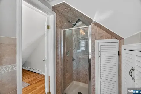 119 Kingston Avenue Hawthorne NJ 07506