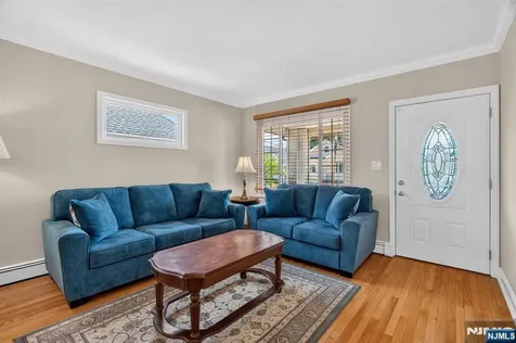 119 Kingston Avenue Hawthorne NJ 07506