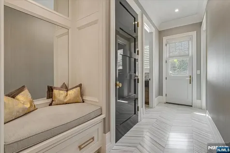 555 Miller Court Wyckoff NJ 07481