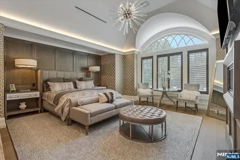 555 Miller Court Wyckoff NJ 07481