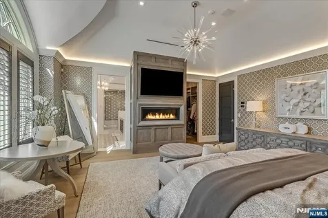 555 Miller Court Wyckoff NJ 07481