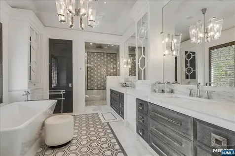 555 Miller Court Wyckoff NJ 07481