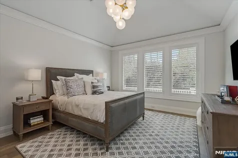 555 Miller Court Wyckoff NJ 07481