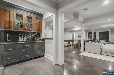 555 Miller Court Wyckoff NJ 07481