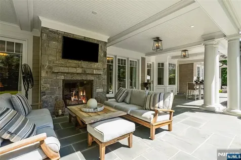 555 Miller Court Wyckoff NJ 07481