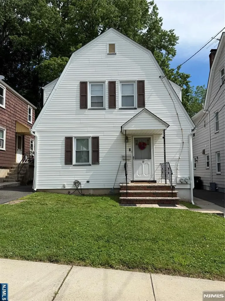11 Glennon Place West Orange NJ 07052