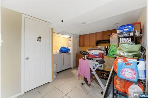 270 Westervelt Place Lodi NJ 07644