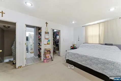 270 Westervelt Place Lodi NJ 07644