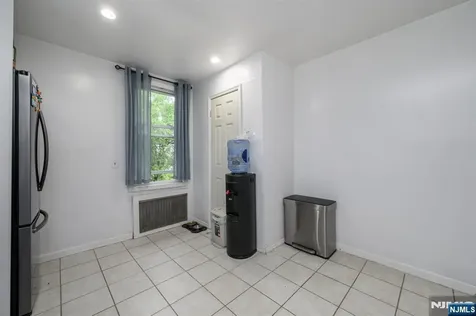 829-831 13th Street Newark NJ 07108