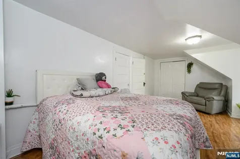 829-831 13th Street Newark NJ 07108
