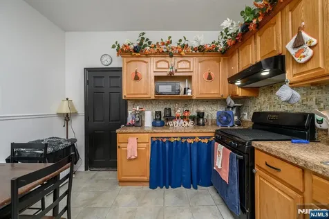 829-831 13th Street Newark NJ 07108