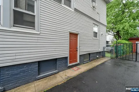 829-831 13th Street Newark NJ 07108