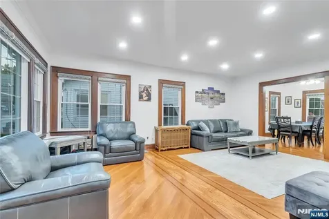 353 Page Avenue Lyndhurst NJ 07071