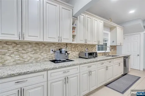 353 Page Avenue Lyndhurst NJ 07071