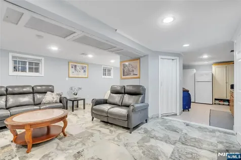 353 Page Avenue Lyndhurst NJ 07071