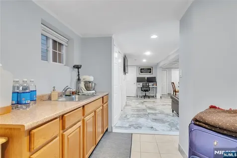 353 Page Avenue Lyndhurst NJ 07071