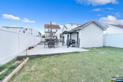 353 Page Avenue Lyndhurst NJ 07071