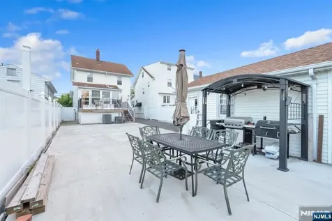 353 Page Avenue Lyndhurst NJ 07071