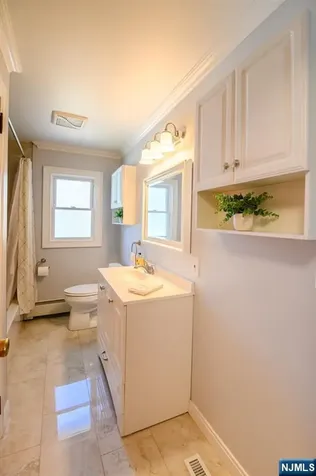 39 Lawrence Avenue Lodi NJ 07644