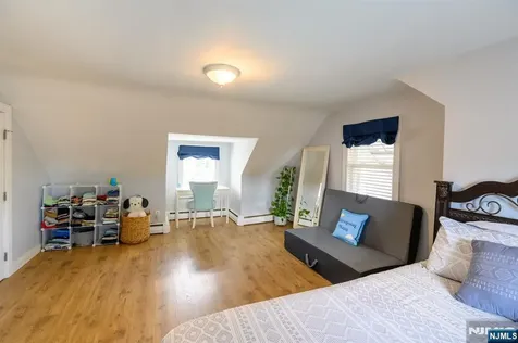 39 Lawrence Avenue Lodi NJ 07644